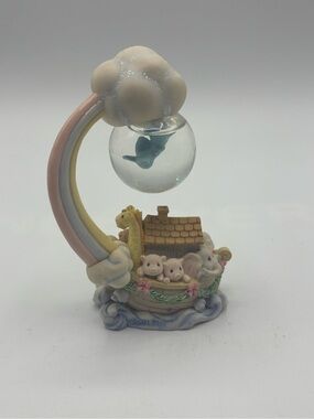 Precious Moments 2001 Noah's Ark Miniature Globe  4" Figurine Collectible